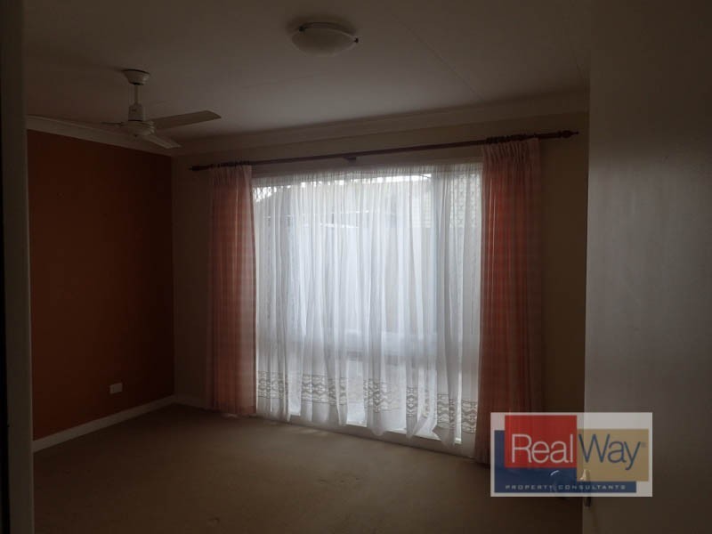 8 Slim Crescent, Golden Beach QLD 4551