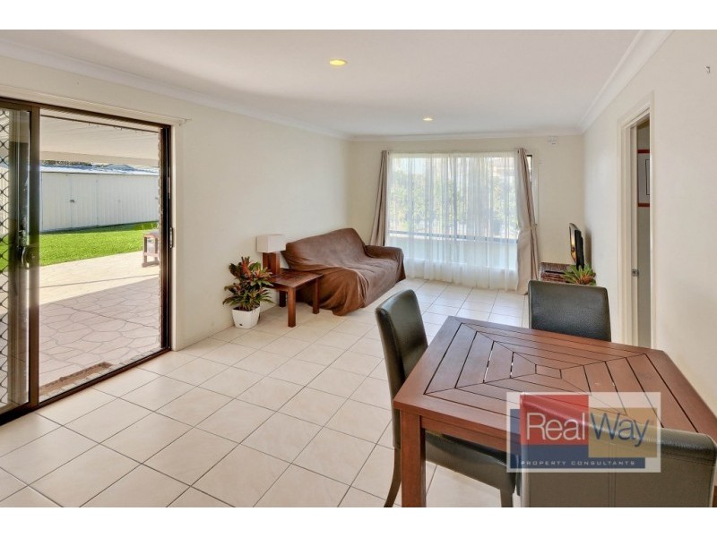 39 Springs Drive, Little Mountain QLD 4551