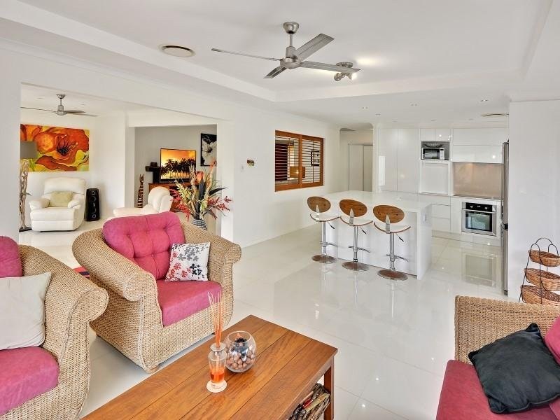 3 Sovereign Circuit, Pelican Waters QLD 4551