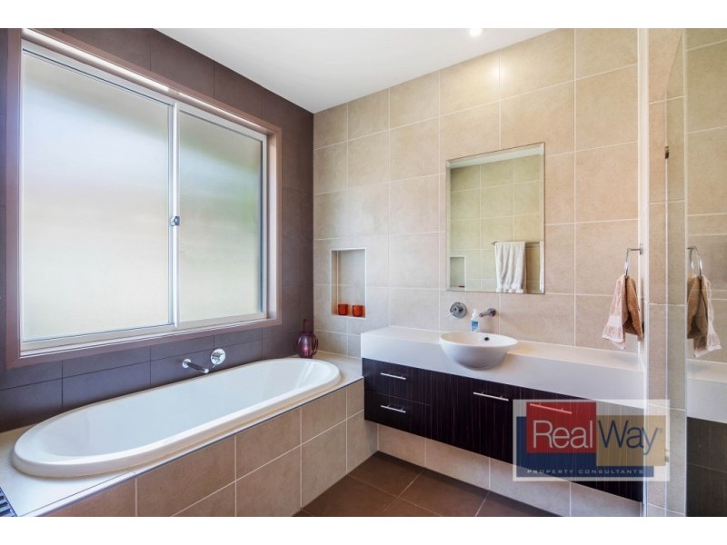 6 Stern Drive, Wurtulla QLD 4575