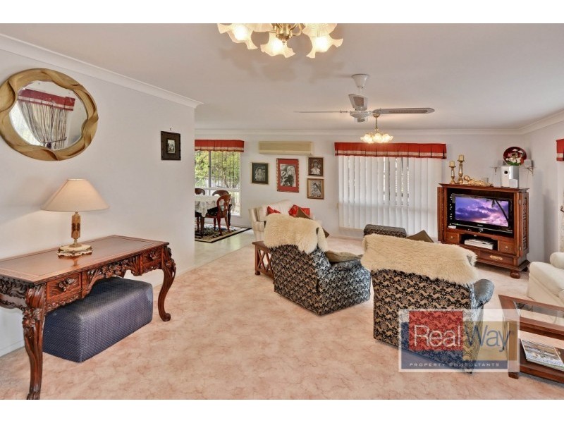 1 Maryann Street, Golden Beach QLD 4551