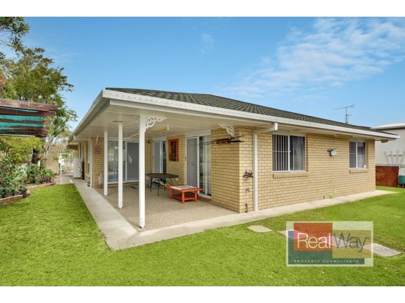1 Maryann Street, Golden Beach QLD 4551