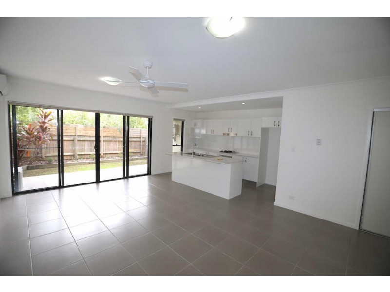 4/5 Forest Park Street, Meridan Plains QLD 4551