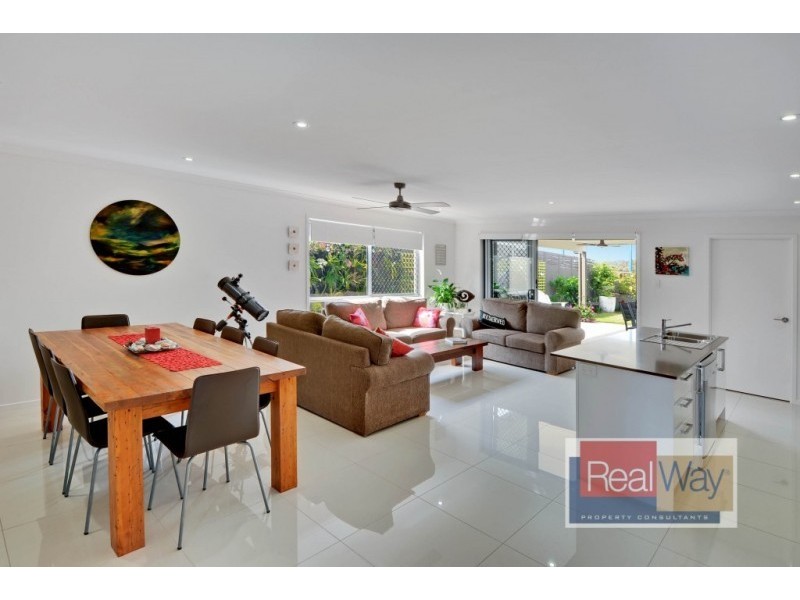 11 Sapphire Street, Caloundra West QLD 4551