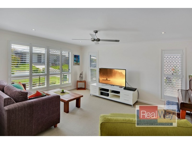 11 Sapphire Street, Caloundra West QLD 4551
