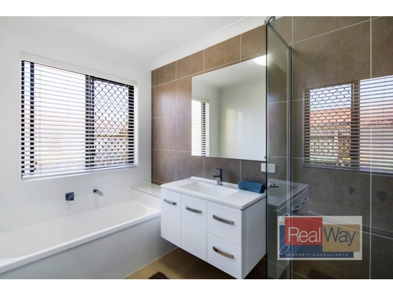 6 Lamandra Lane, Sippy Downs QLD 4556