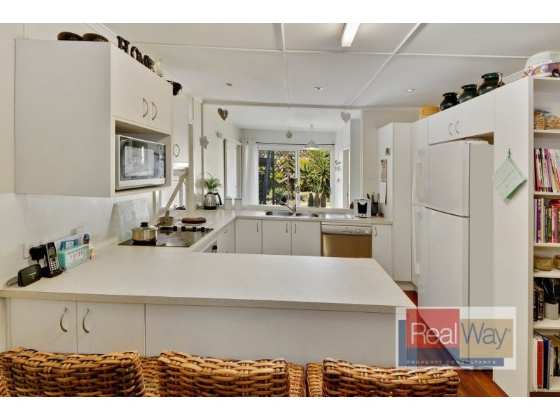 27 Taylor Avenue, Golden Beach QLD 4551
