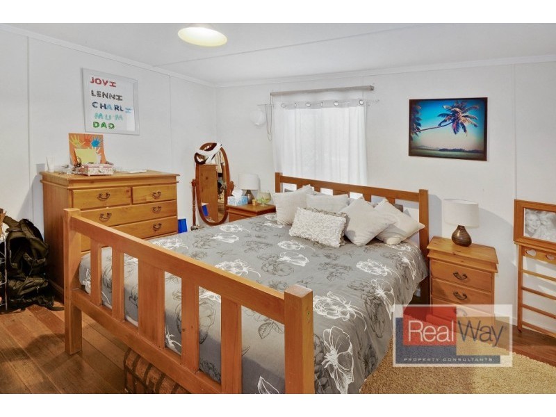 27 Taylor Avenue, Golden Beach QLD 4551