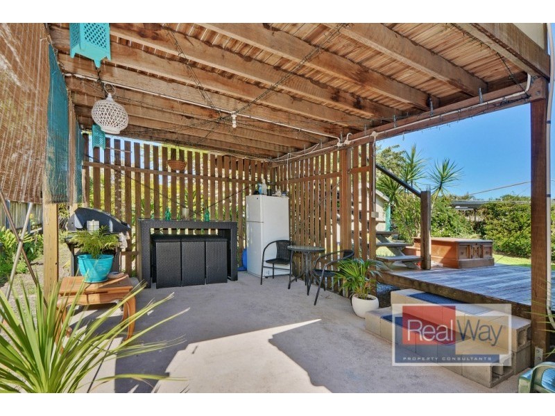 27 Taylor Avenue, Golden Beach QLD 4551
