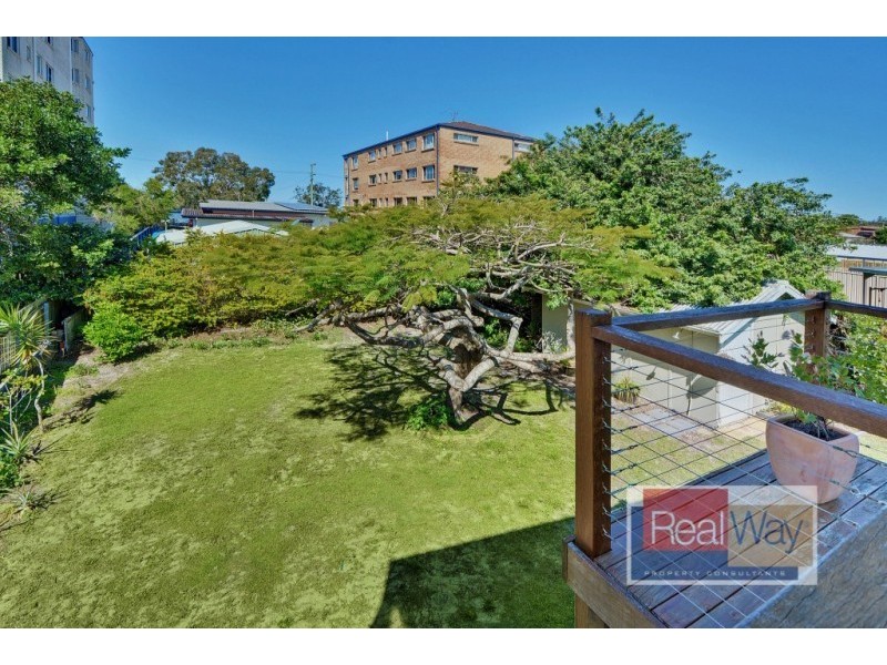 27 Taylor Avenue, Golden Beach QLD 4551