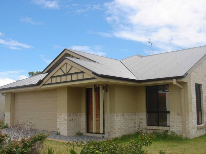 3 Anika Place, Little Mountain QLD 4551