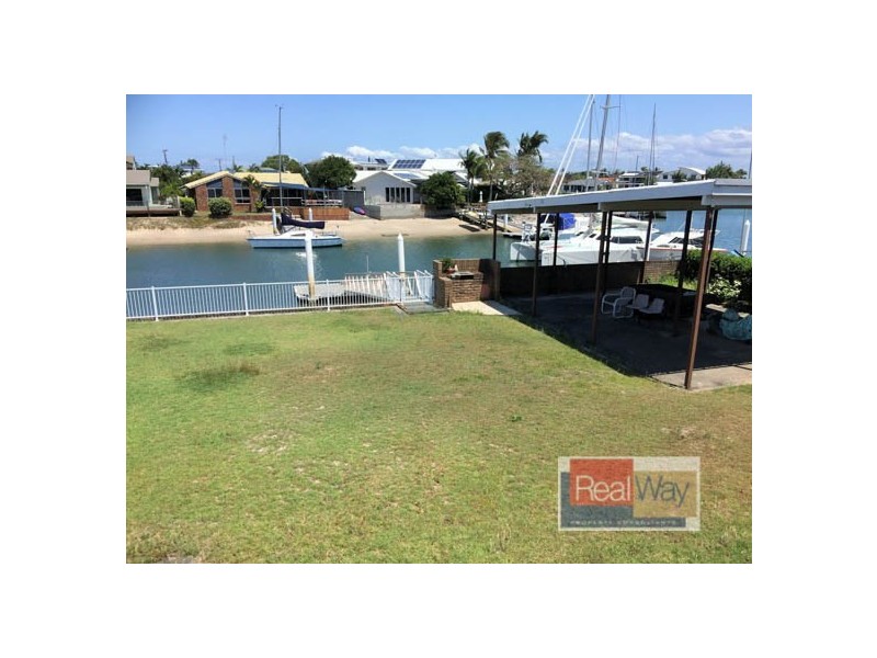 42 Kooringal Crescent, Buddina QLD 4575