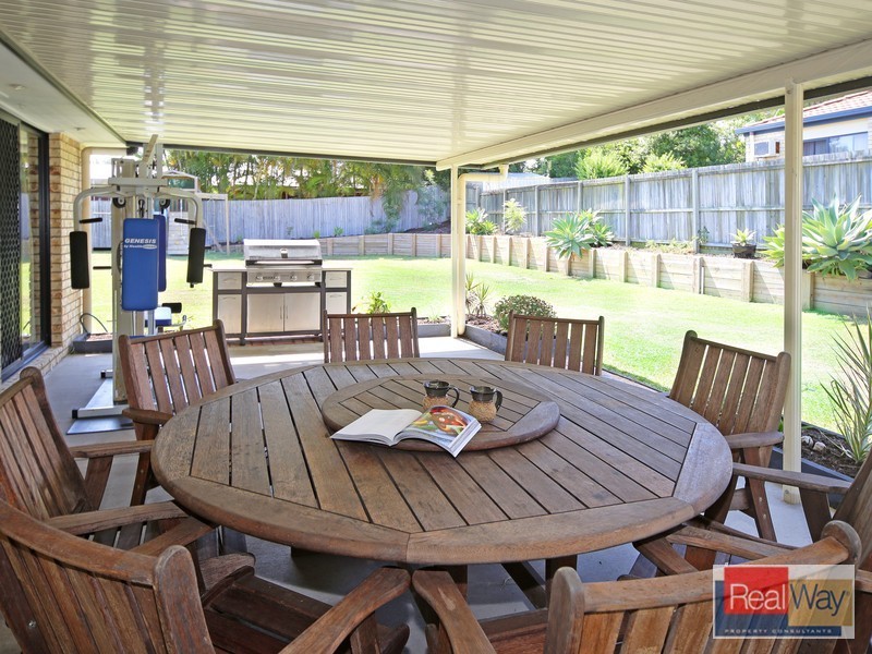 3 Heath Court, Little Mountain QLD 4551