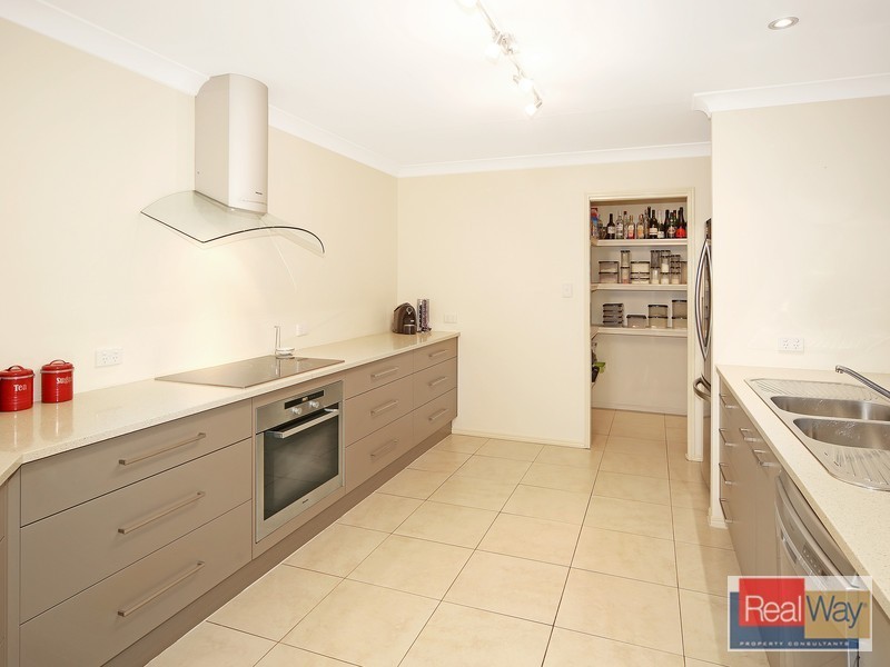 35 Koala Court, Little Mountain QLD 4551