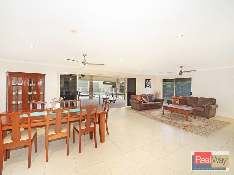 35 Koala Court, Little Mountain QLD 4551