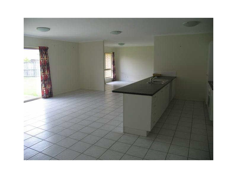 10 Samson Crt, Caloundra West QLD 4551