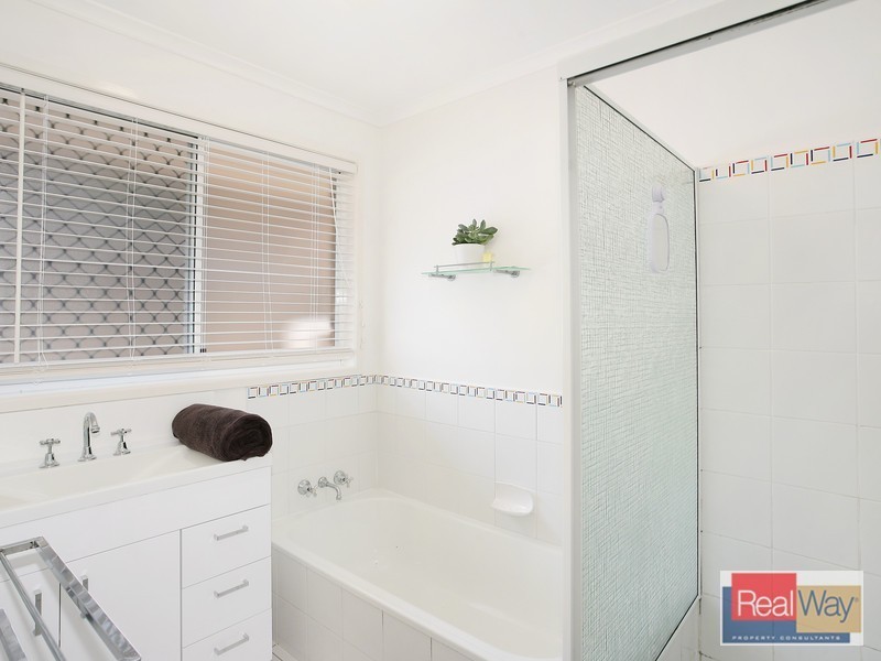 13 Bapaume Court, Aroona QLD 4551