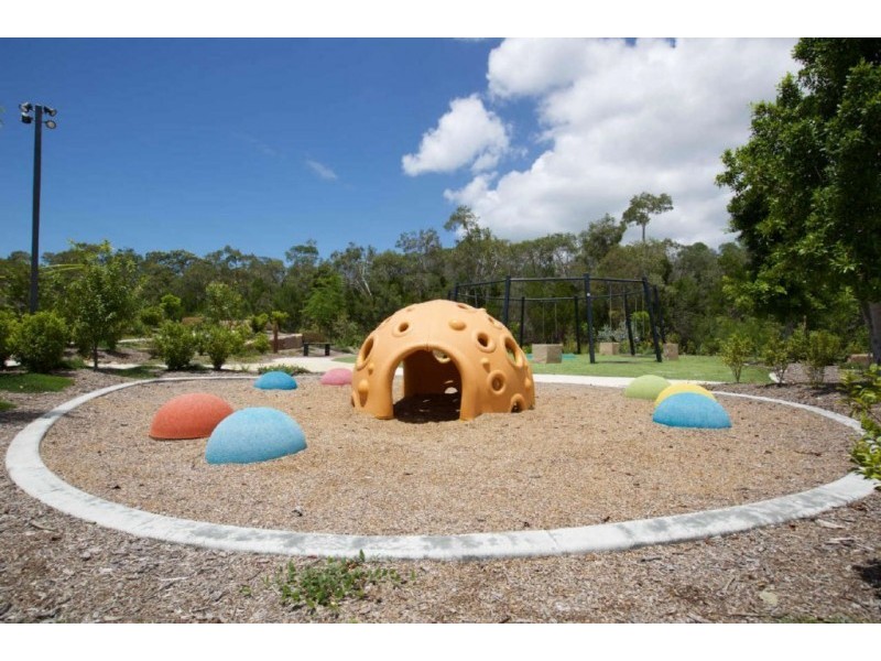 12 Burdekin Place, Pelican Waters QLD 4551