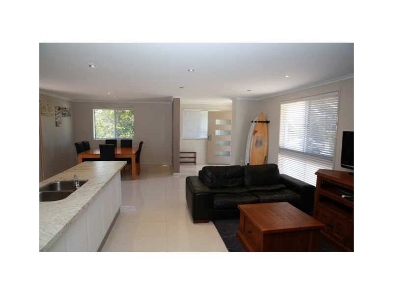 12 Browning Blvd, Battery Hill QLD 4551