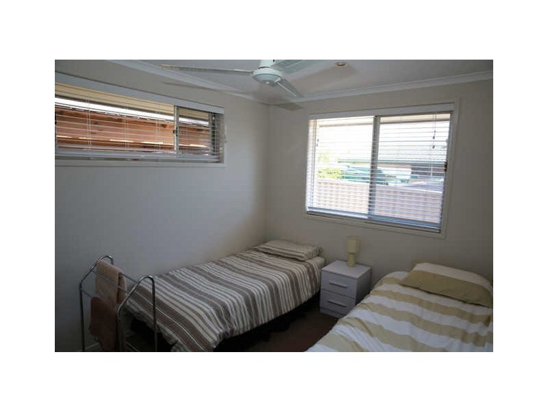 12 Browning Blvd, Battery Hill QLD 4551