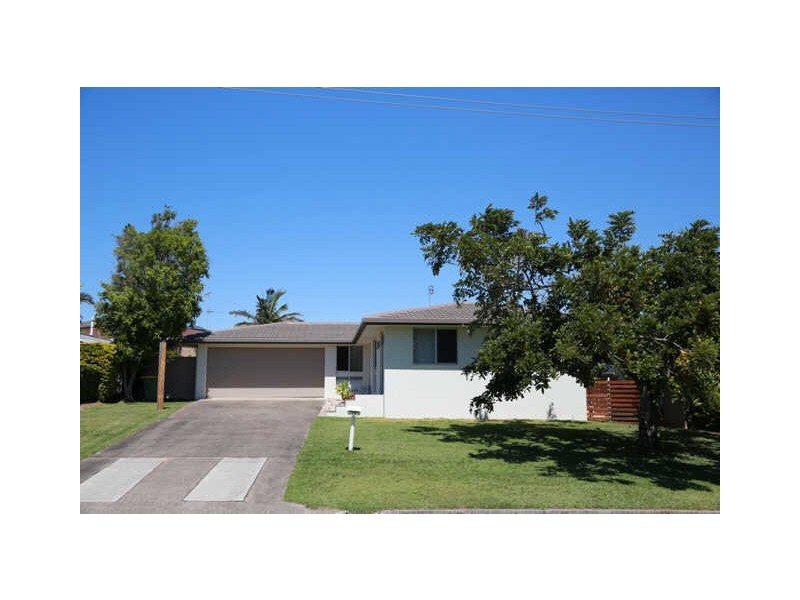 12 Browning Blvd, Battery Hill QLD 4551