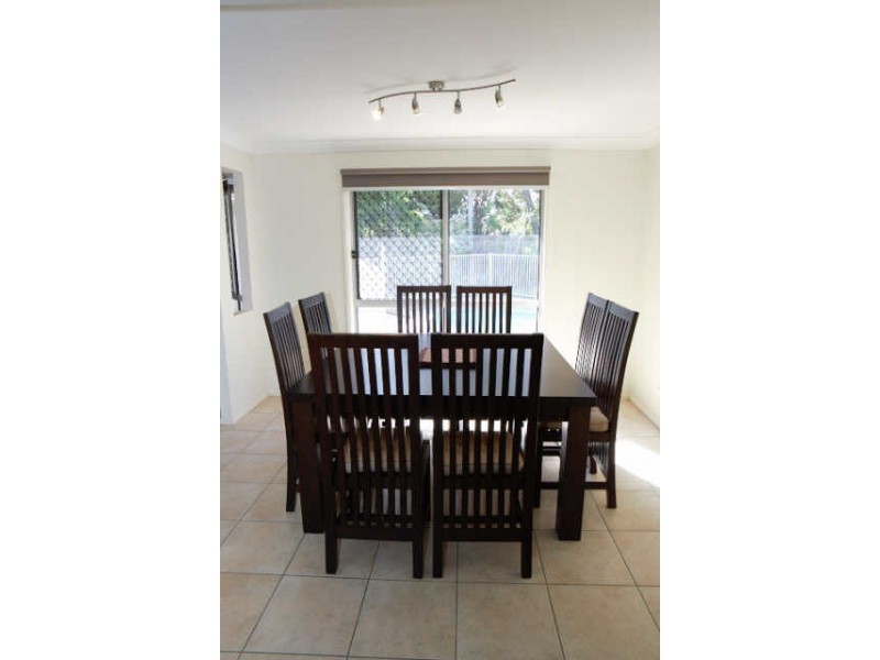 5 Sting Ray Harbour Court, Pelican Waters QLD 4551