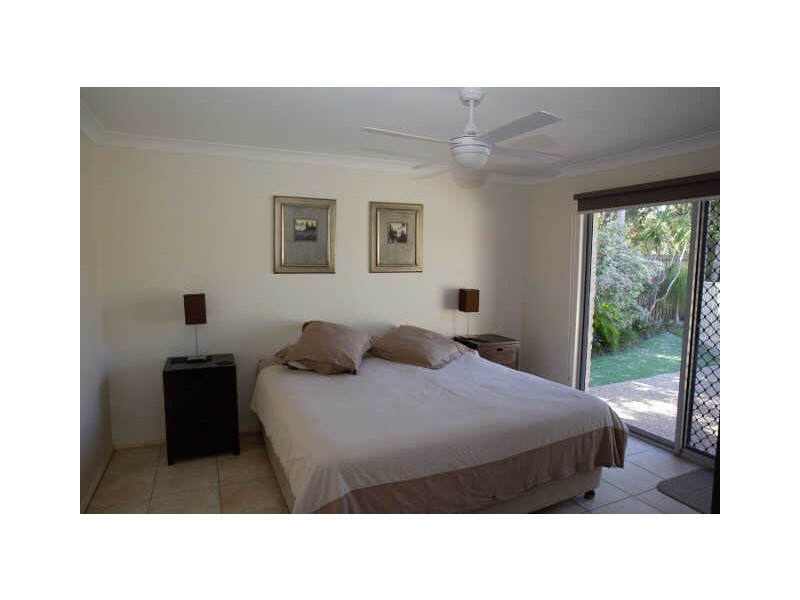 5 Sting Ray Harbour Court, Pelican Waters QLD 4551