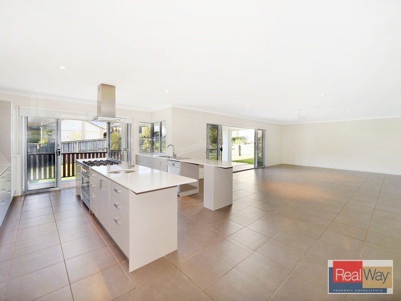 9 High Park Crescent, Little Mountain QLD 4551