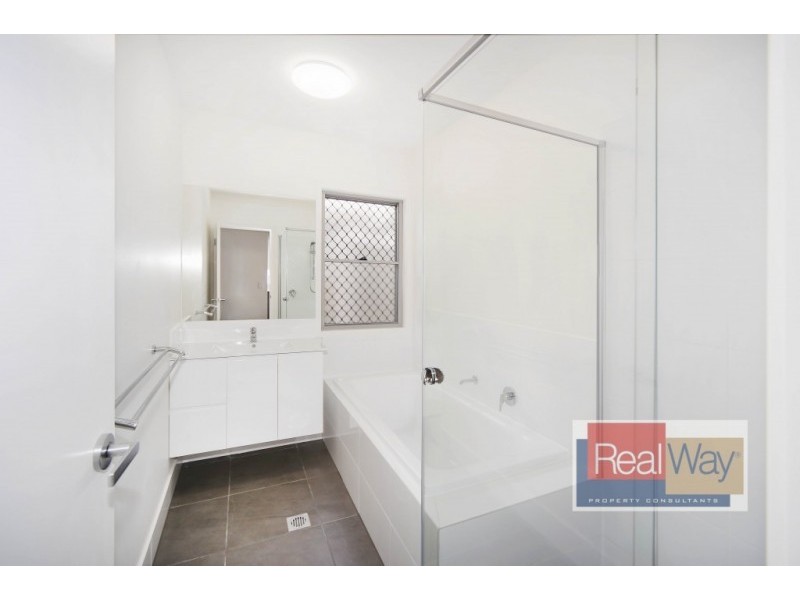 1/4 Topaz Drive, Caloundra West QLD 4551