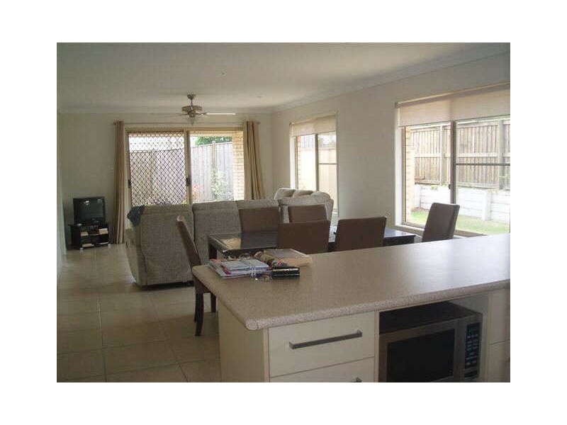 11 Acaciabark Place, Little Mountain QLD 4551