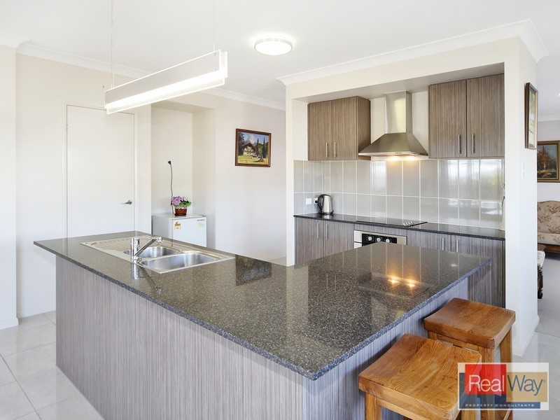 1 Forest View Way, Little Mountain QLD 4551