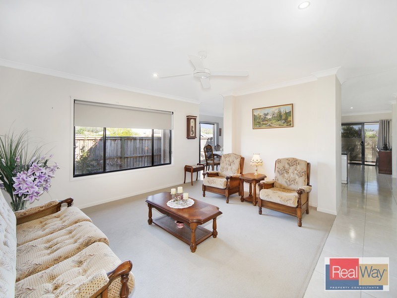 1 Forest View Way, Little Mountain QLD 4551