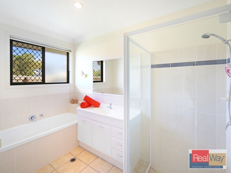 10 Springs Drive, Little Mountain QLD 4551