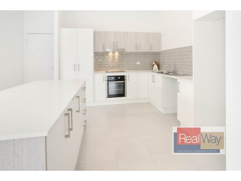 15 Tree View Crescent, Little Mountain QLD 4551