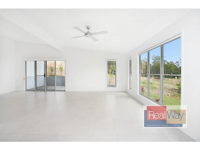 15 Tree View Crescent, Little Mountain QLD 4551