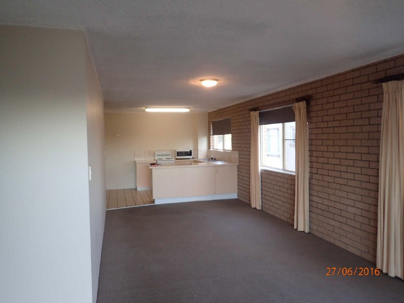 4 Clayton Gardens 59 The Esplanade, Golden Beach QLD 4551