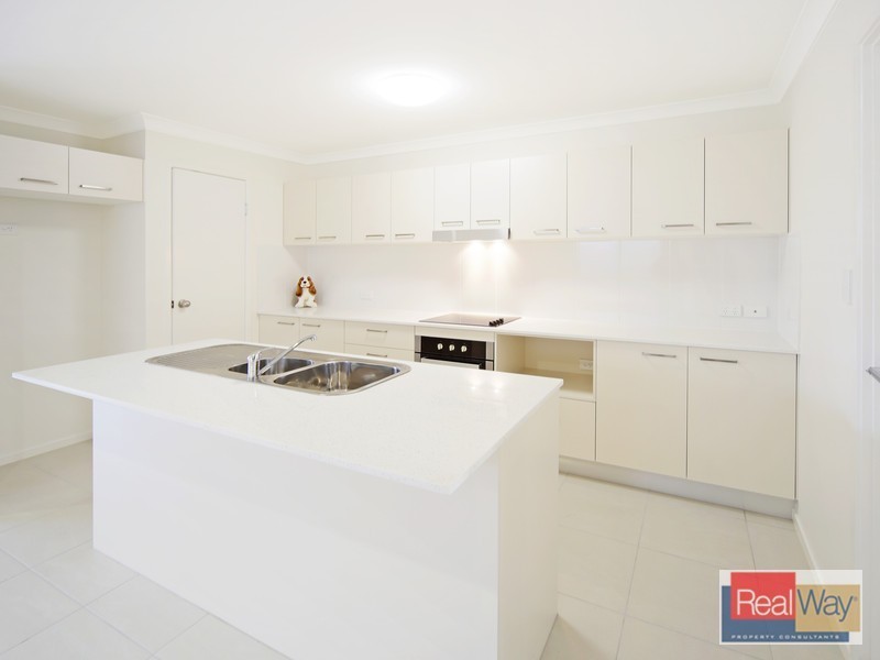 3 Topaz Crescent, Caloundra West QLD 4551