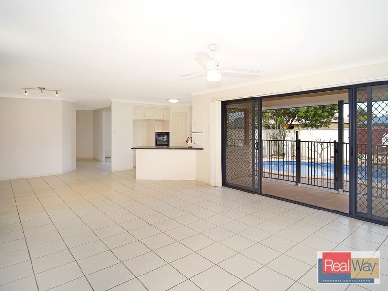 1 Carree Street, Caloundra West QLD 4551