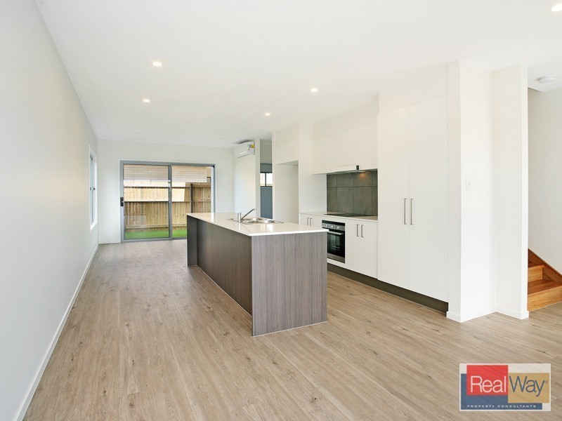2/8 Ivory Street, Caloundra West QLD 4551