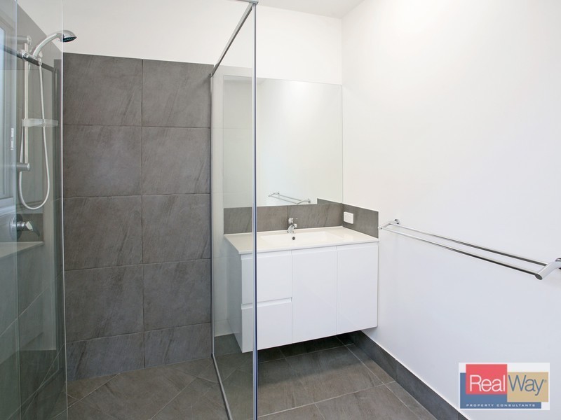 2/8 Ivory Street, Caloundra West QLD 4551
