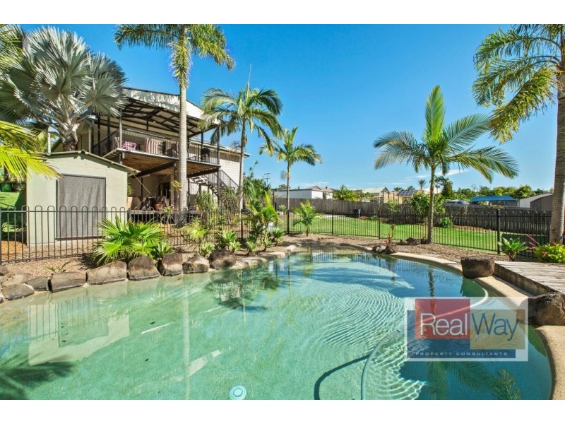 9 Ironbark Road, Little Mountain QLD 4551