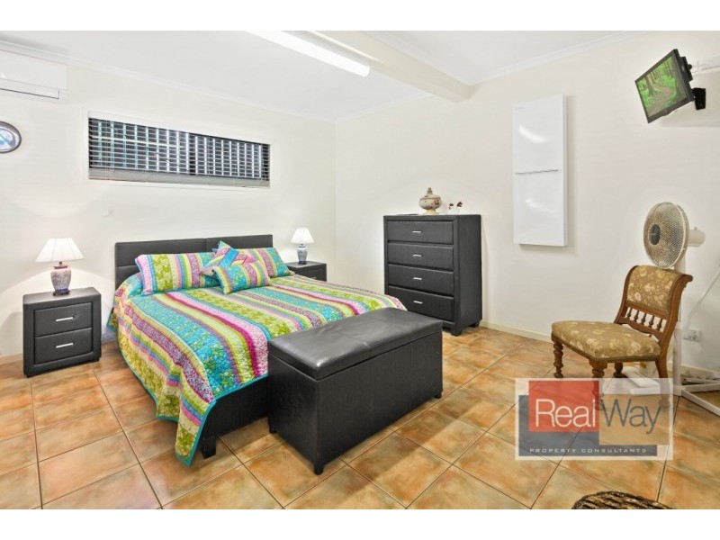 9 Ironbark Road, Little Mountain QLD 4551