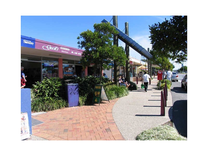 7 Crees Parade, Dicky Beach QLD 4551
