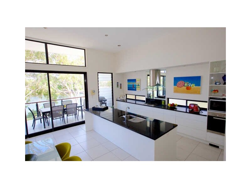 7 Crees Parade, Dicky Beach QLD 4551
