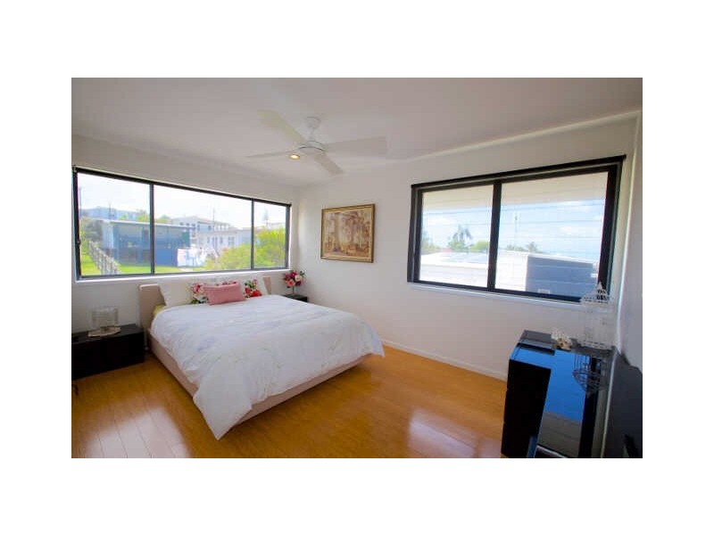 7 Crees Parade, Dicky Beach QLD 4551