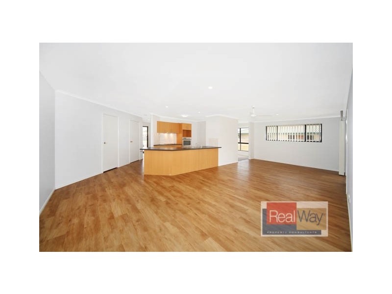 7 Springs Drive, Little Mountain QLD 4551