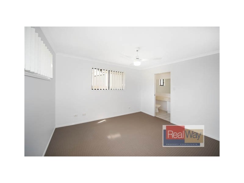 7 Springs Drive, Little Mountain QLD 4551
