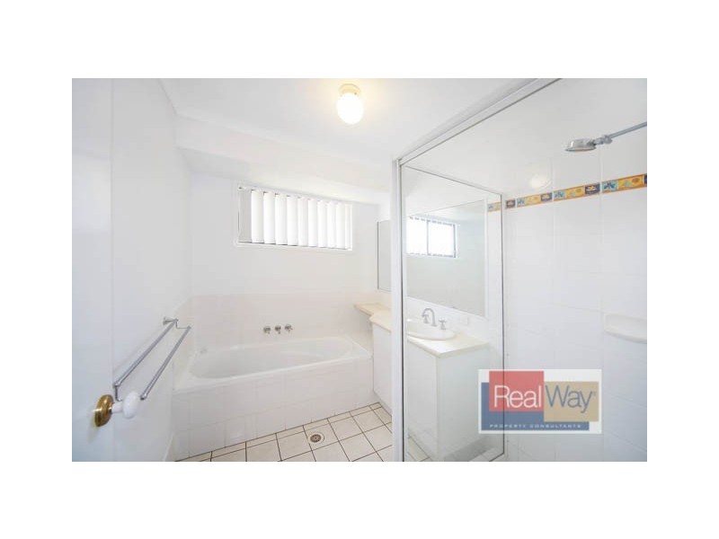 7 Springs Drive, Little Mountain QLD 4551