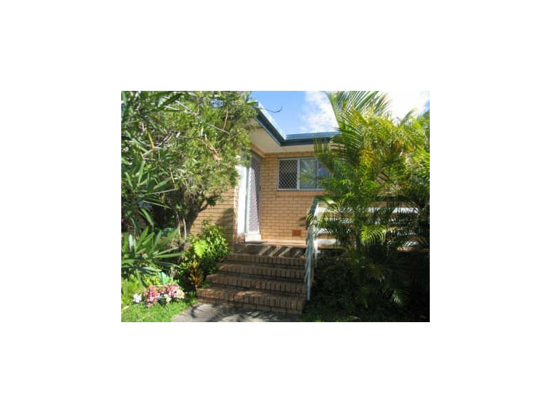 1 Mayes Avenue, Caloundra QLD 4551
