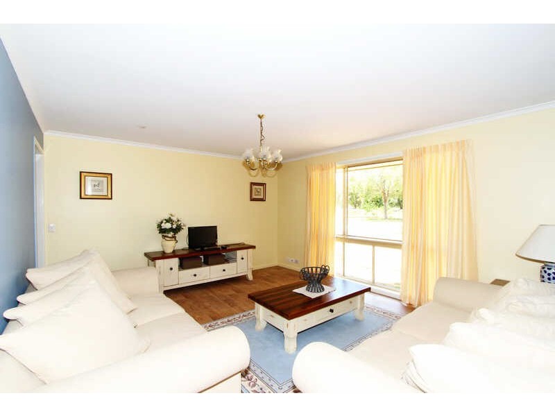 19 Koala Court, Little Mountain QLD 4551